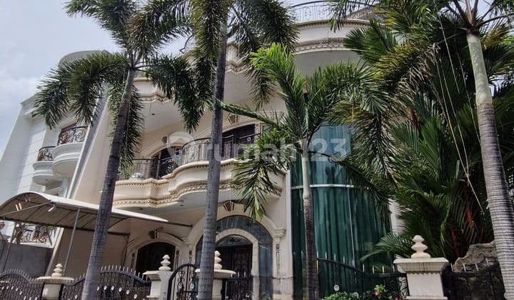 LUXURY HOUSE IN DUTA MAS COMPLEX