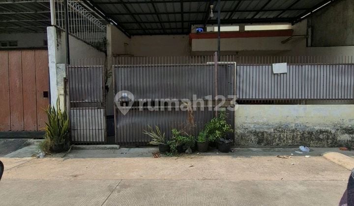 For Rent: 2-Story Boarding House in Tanjung Duren