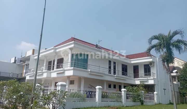 Dijual Rumah Mewah Hook Full Furnish di Raffles Hills Cibubur