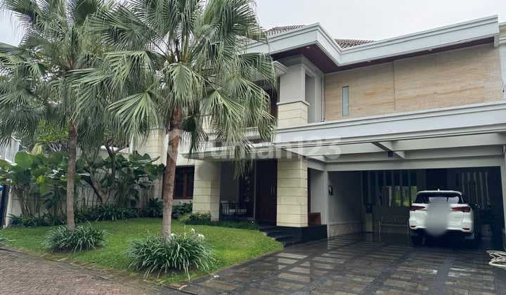 Dijual Rumah Mewah Elegan Furnished Siap Huni di Komplek Perumahan Puri Sriwedari Cibubur
