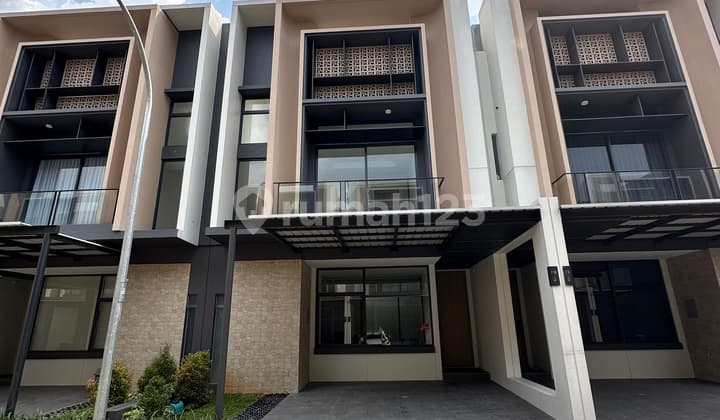 For Rent Full Furnished Tanakayu BSD 3-Story House