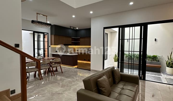 Dijual Rumah Bangunan Baru Kencana Loka Bsd Rumah Bagus di BSD
