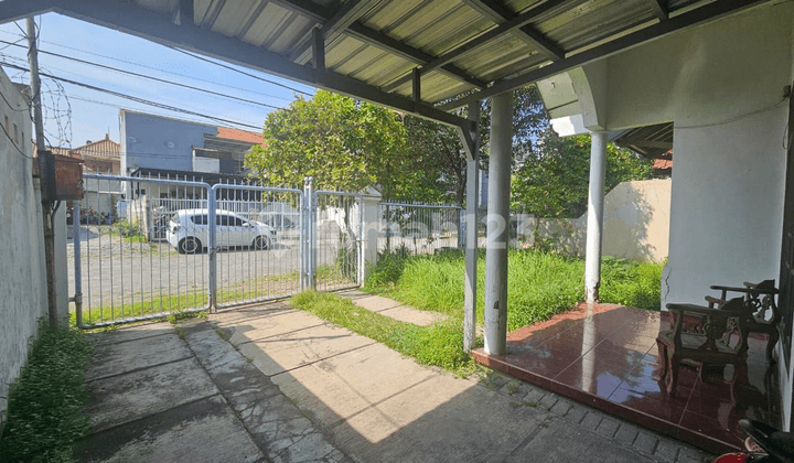 Rumah Surabaya Selatan Hitung Tanah SHM di Gayungsari Barat 400m² Cocok untuk hunian atau kost