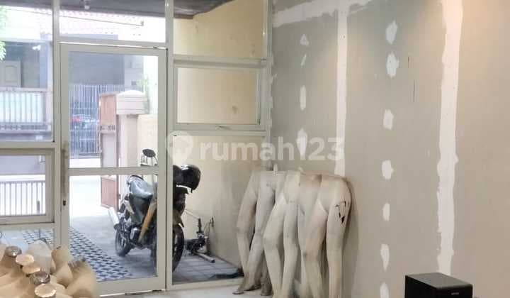 Rumah baru renov bagus siap huni di Rungkut Asri jalan kaki ke Kampus UPN