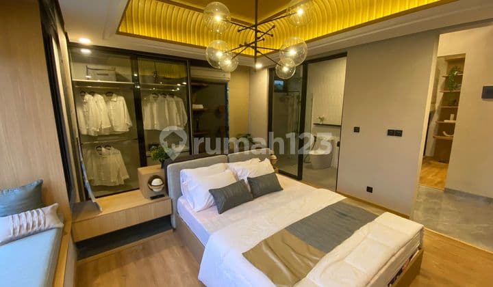 House Near Toll Access to BSD, BOR, Pamulang - Nice House with SHM in Pondok Cabe