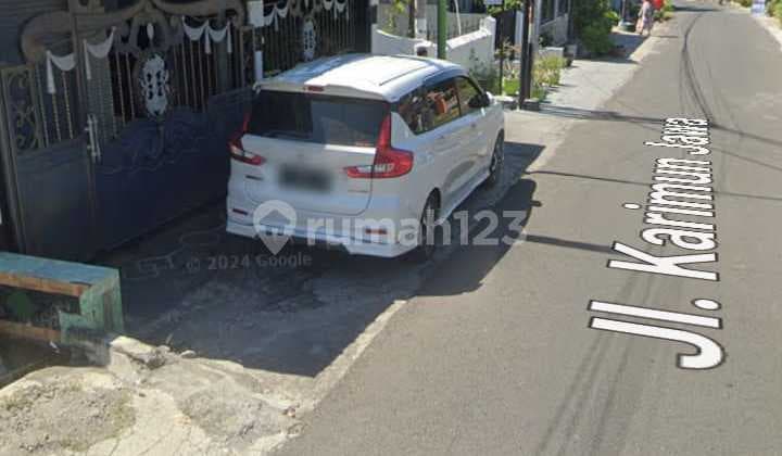 Dijual Rumah 1,5 Lantai + Toko – Lokasi Strategis di Tengah Kota Banyuwangi