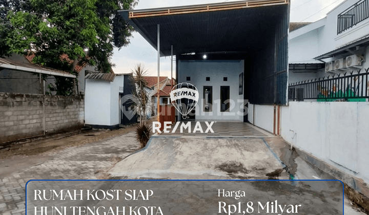 Investasi Kost Strategis Banyuwangi, 8 Kamar KM Dalam, Harga Nego