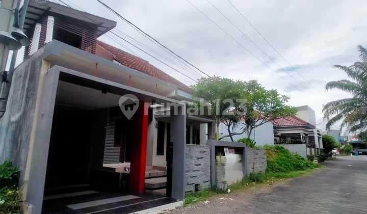 Rumah Bagus Furnished SHM Dadapan Kabat, Banyuwangi