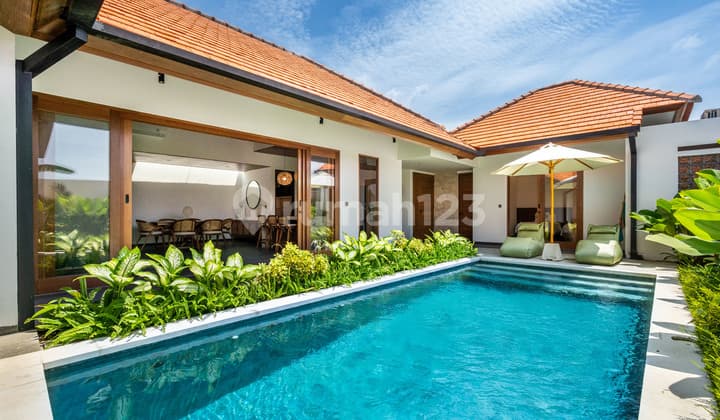PRIME BEACHSIDE 3BR VILLA SANUR