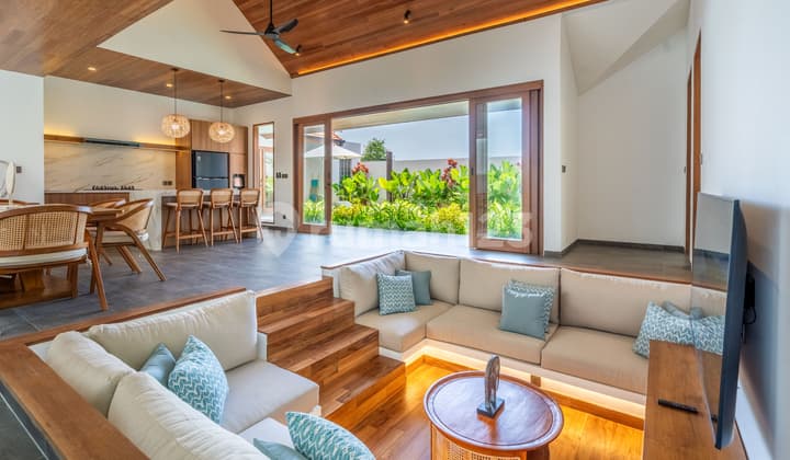 3BR Family Home in Central Sanur - PRIME BEACHSIDE