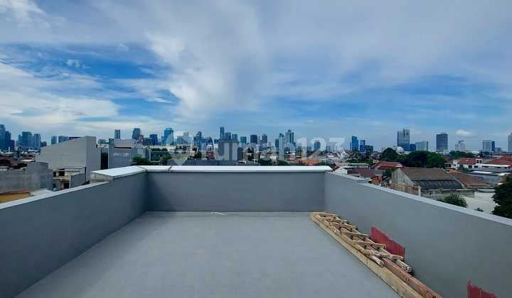 Disewakan Ruko Bagus 4 Lt Bisa Utk Kantor