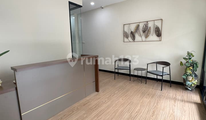 Ruang Kantor Strategis Dekat Stasiun & Transjakarta Area Matraman