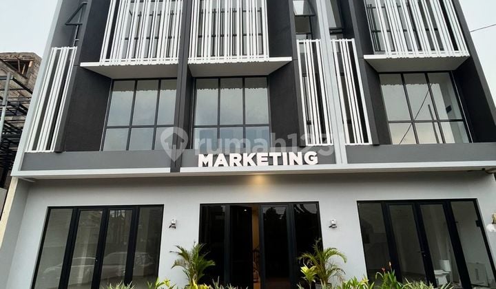 Ruko 3 Lantai di Jakarta Selatan