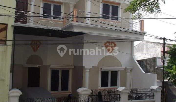 Rumah 2 Lantai Siap Huni di Semarang Selatan (A0135)