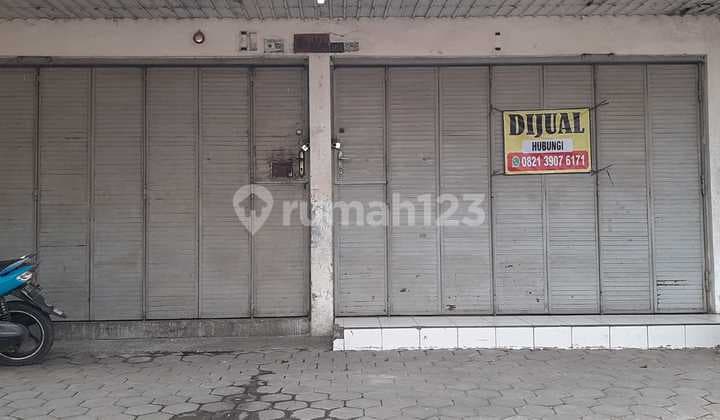 Rumah dan Tempat Usaha di Kendal (A1728)