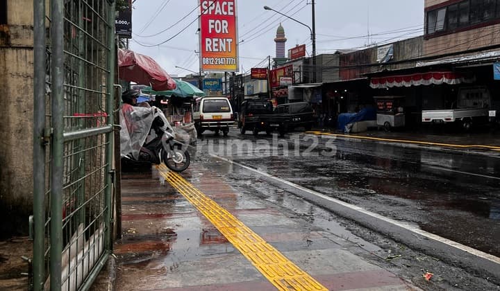 Hot Deal Rumah Toko di Pusat Kota Lembang.
