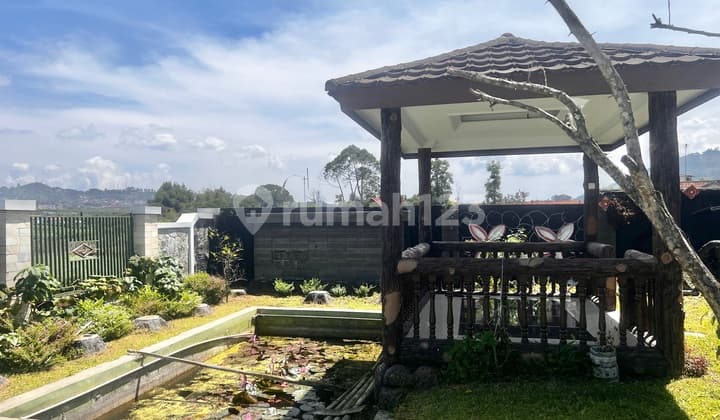 Jual Villa Baru dengan Extraordinary View.