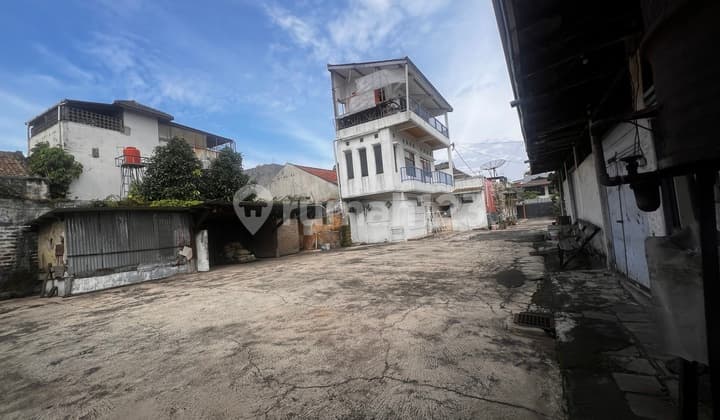 Jual Rumah & Tanah Strategis di Pusat Kota