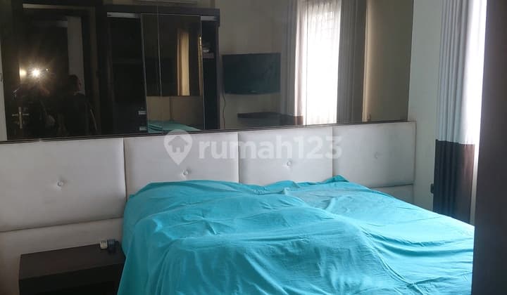 For Sale De Residence Apartment West Surabaya Furnished View