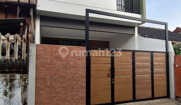 Dijual Rumah Non Cluster Modern Scandinaviandalam Perumahan