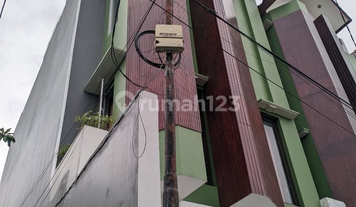 Premium Progress 3-Storey House in Utan Kayu, East Jakarta
