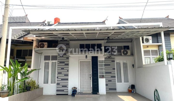 House for Sale Price Reduced Below 1 Billion, Well-Maintained and Nice House in Cibubur