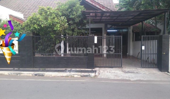 Dijual Rumah Second Terawat Bonus Bangunan Usaha Dalam Perumahan Besar Di Jatiwaringin