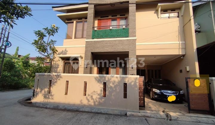 Rumah Mewah Terawat Dekat Sekolah International Acs Lokasi Strategi Dekat Tol Jatiwarna Bekasi