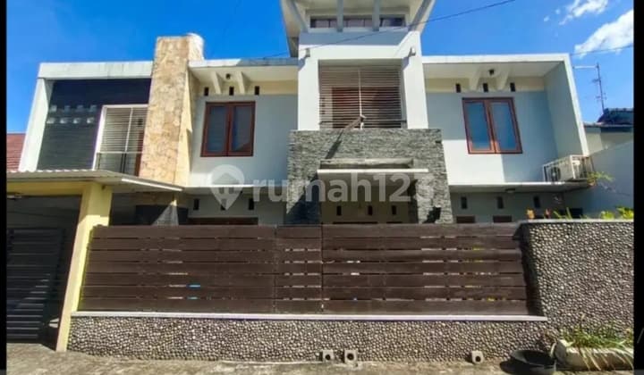 House + Prayer Room & Fish Pond, Strategically Located Near UGM in Pogung