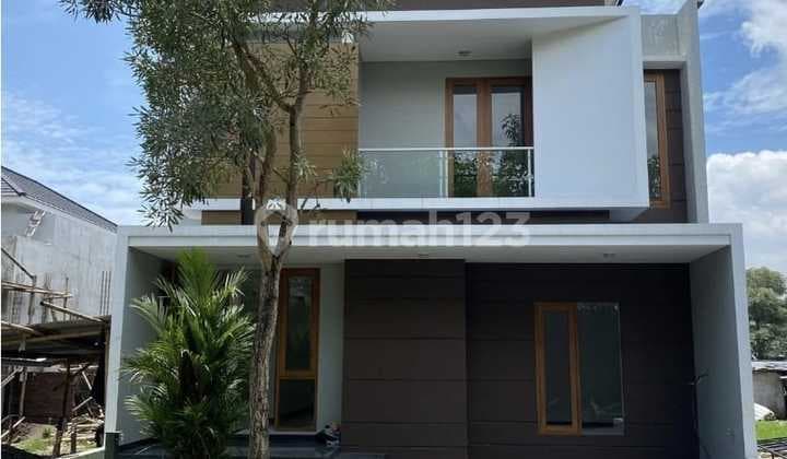 Strategic House Near Sleman Regency Government Office and Ring Road