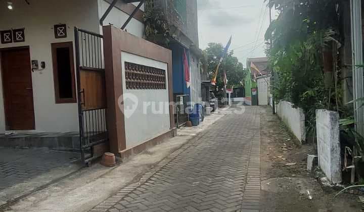 Kost + Rumah Induk Strategis Semi Furnished, Jl Kab. Jaten