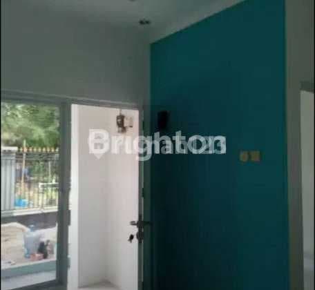 Disewakan Rumah Bonus Halaman Belakang Luas Sekali