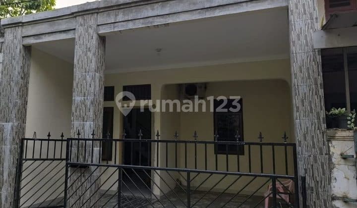 DI JUAl Rumah Bagus Unfurnished SHM Bekasi, Bekasi