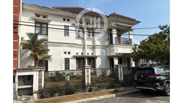 Dijual Rumah Mewah 2 Lantai di Wisma Buana Indah,Batam Centre