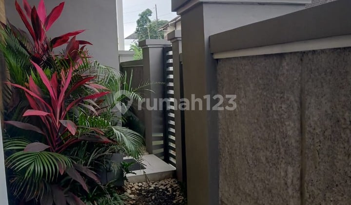 Rumah Mewah Disewakan + Furniture Dekat Jogja Bay & Stadion Maguwo Sleman