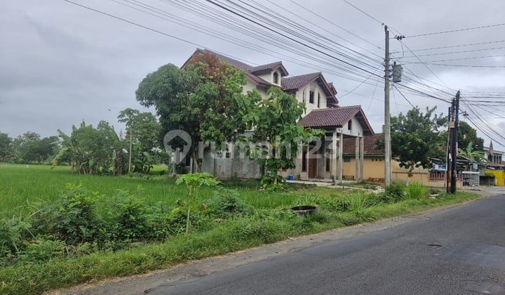 Dijual Tanah Bonus Bangunan 2 Lantai Di Prambanan Sleman View Sawah