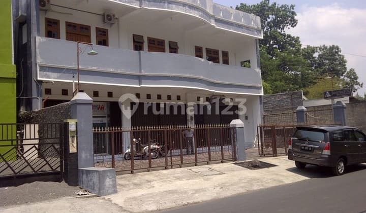 Ruko 2 Lantai Lokasi Stratgeis di Dekat Stadion Maguwoharjo Sleman