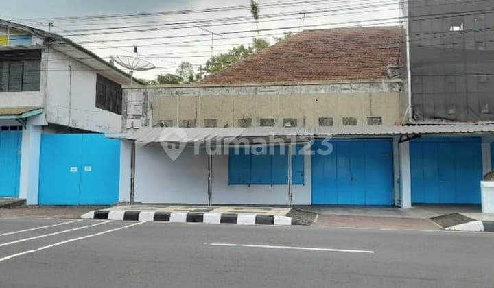Bangunan Komersial Cocok Untuk Usaha / Kantor Lokasi Strategis di Kota Magelang