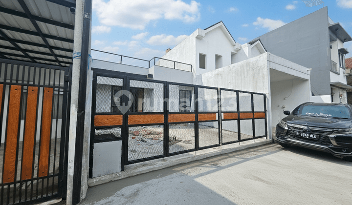 Rumah Minimalis SHM 2 KT SHM di Ciwastra, Bandung