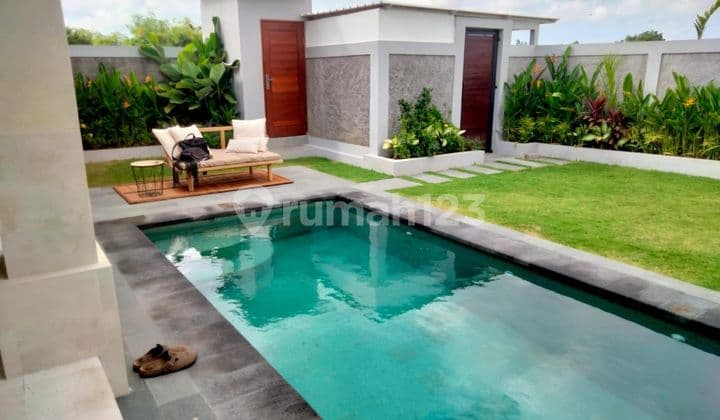Villa dengan Lokasi Strategis di Tibubeneng Canggu. Furnitur Lengkap