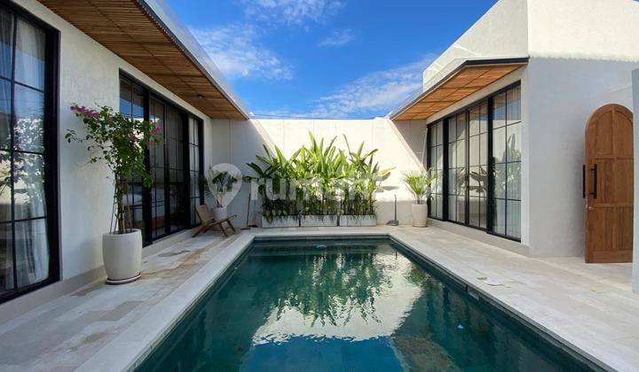 Brand New Villa In Kerobokan 2Br, Under 300 Mil