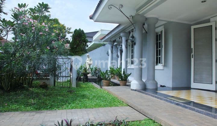 Rumah Baru Kebayoran Baru Rasa Renovasi Total, Fasilitas Lengkap