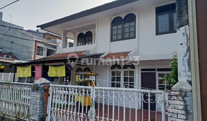 Rumah 2 Lantai Hook Di Kelapa Gading Pinggir Jalan Daerah Kuliner Layak Huni