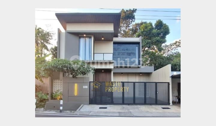 Rumah 2 Lantai Siap Huni Fasad Mewah di Ngaglik Sleman