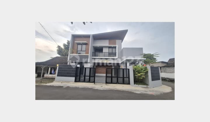Rumah Cantik 2 Lantai Dekat Rs Akademik Ugm Jogja