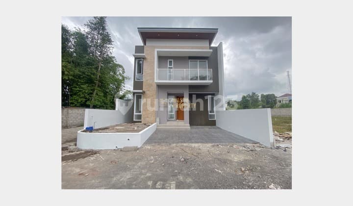 Rumah 2 Lantai di Ngaglik Sleman, 700 Jutaan