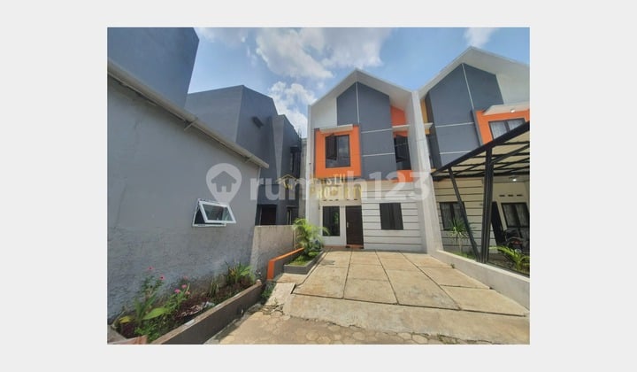 Rumah 2 Lantai Murah Siap Huni di Cibinong Dekat Ccm