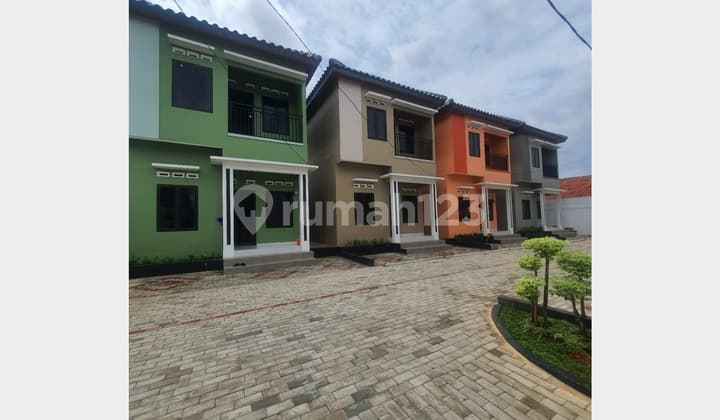 Rumah Tinggal 2 Lantai Dekat Akses Tol di Pondok Gede