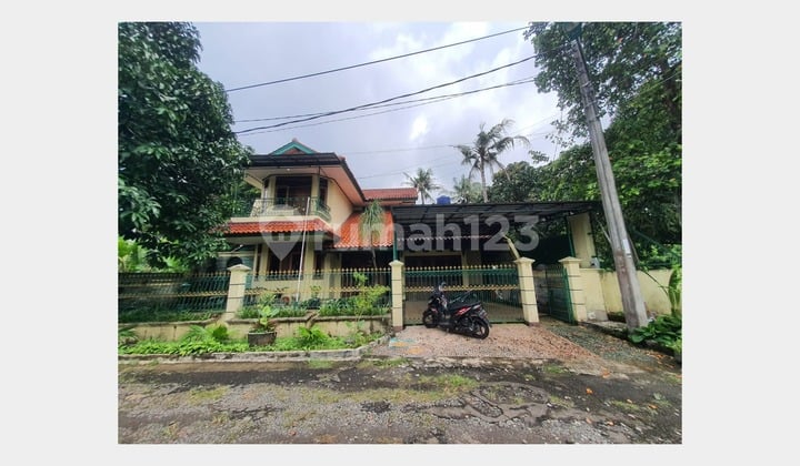 Rumah 2 Lantai Siap Huni di Area Favorit Cibubur Ciracas