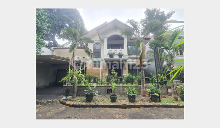 Rumah Luas 2 Lantai di Lenteng Agung, Dekat Stasiun